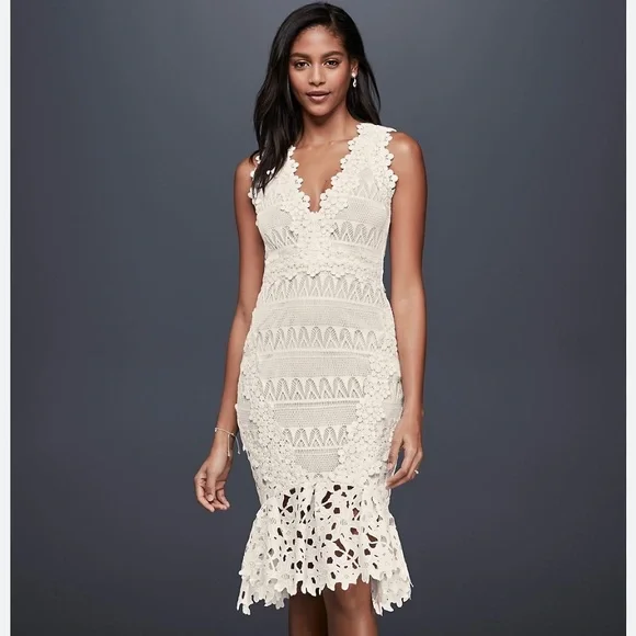 Nicole Miller Bridal Dresses | Nicole Miller Artelier | Mixed Lace Sheath Dress w/ Fishtail Hem | Color: White | Size: 4 | Ilkanyc's Closet